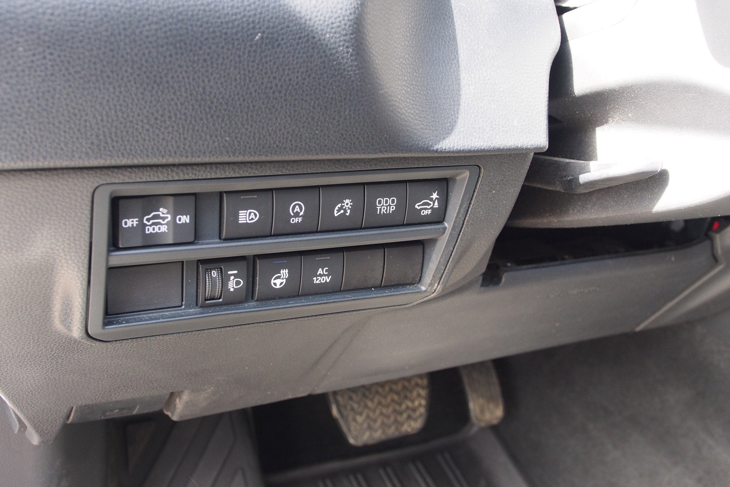 2022 Toyota Tundra 4WD SR5