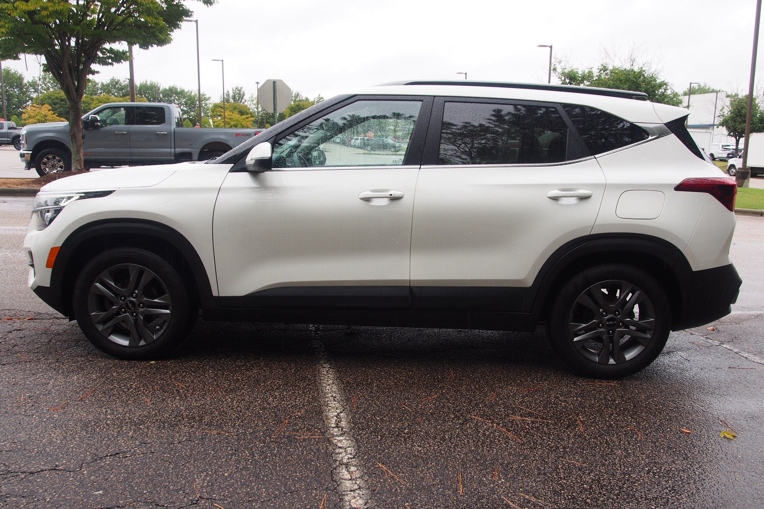 2023 Kia Seltos S