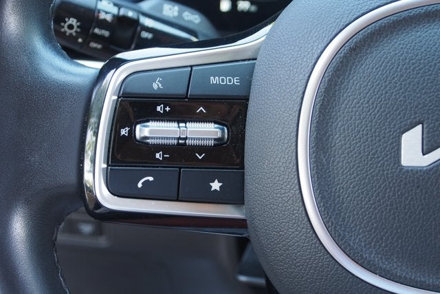 2024 Kia Carnival SX