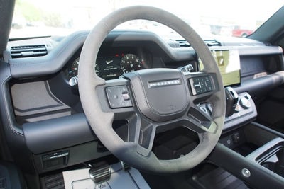 2024 Land Rover Defender V8