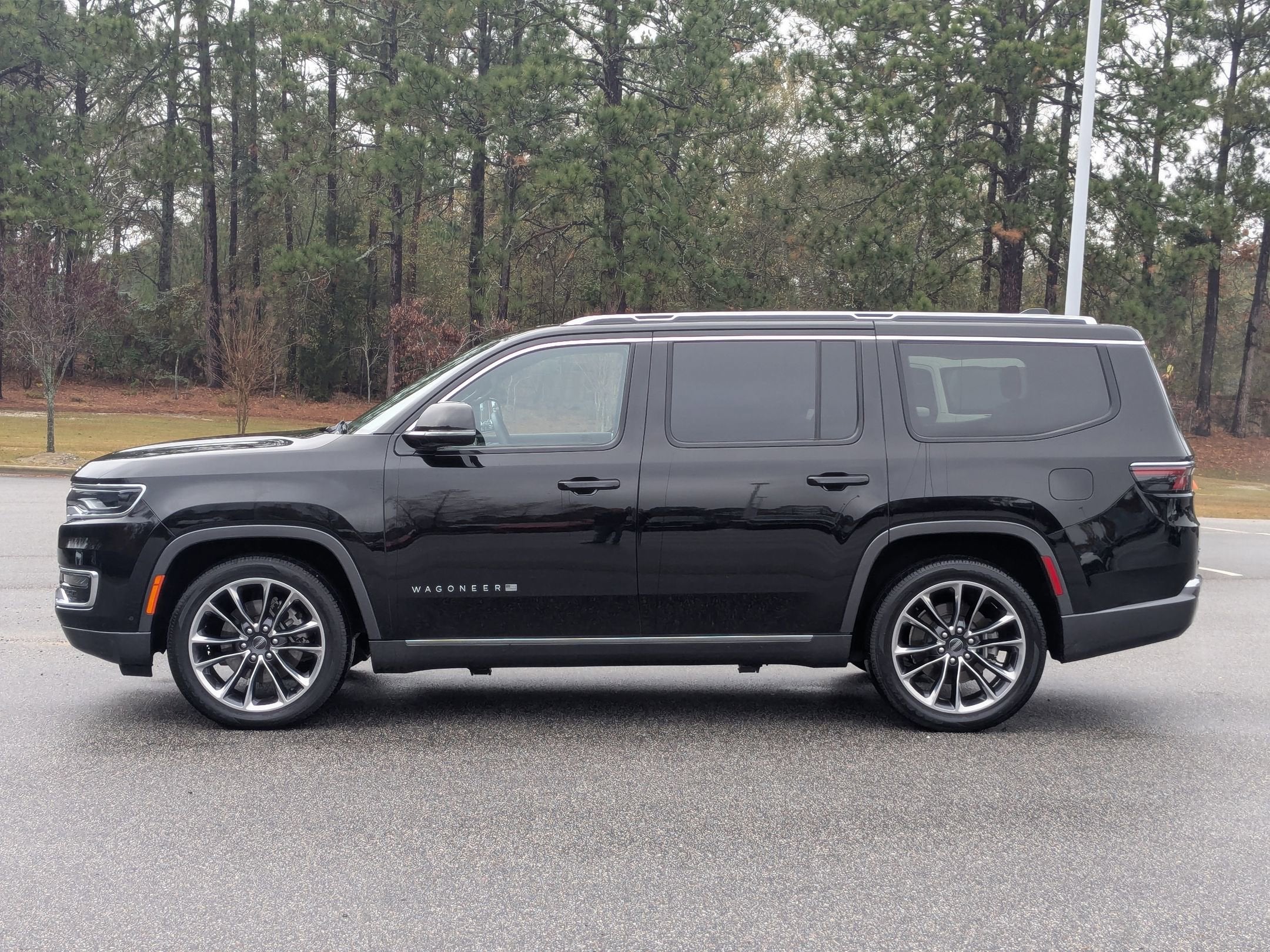 2022 Jeep Wagoneer Series III