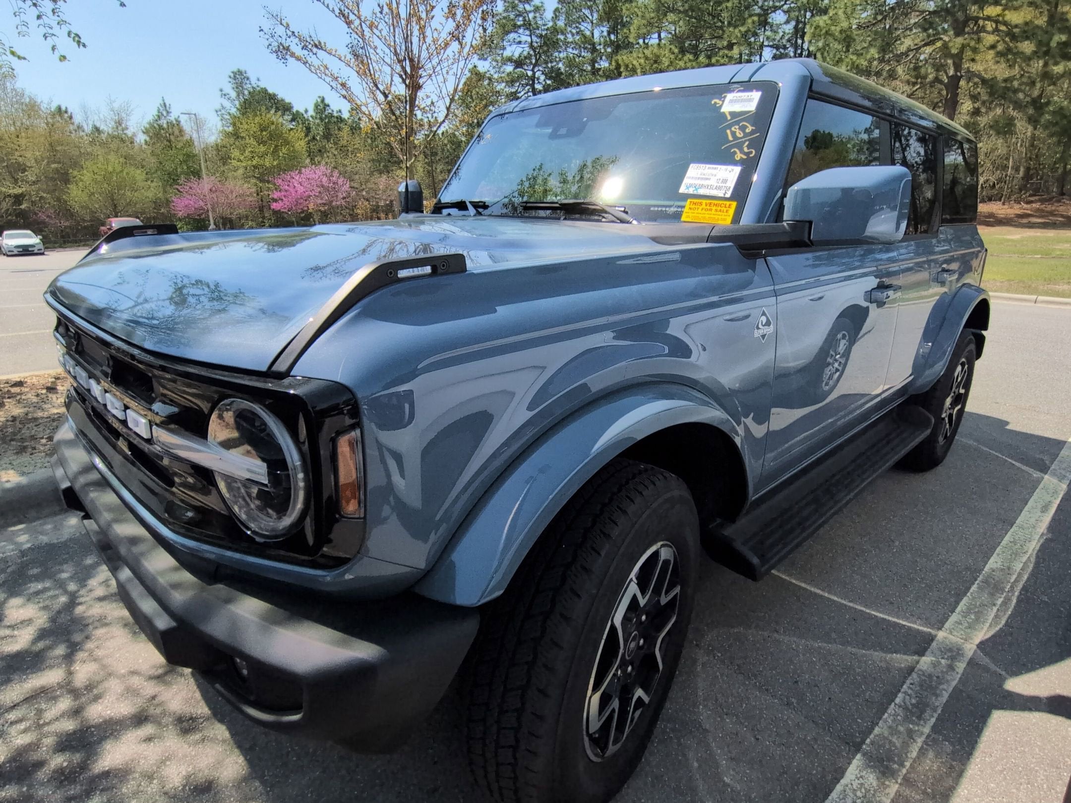 2025 Ford Bronco Outer Banks