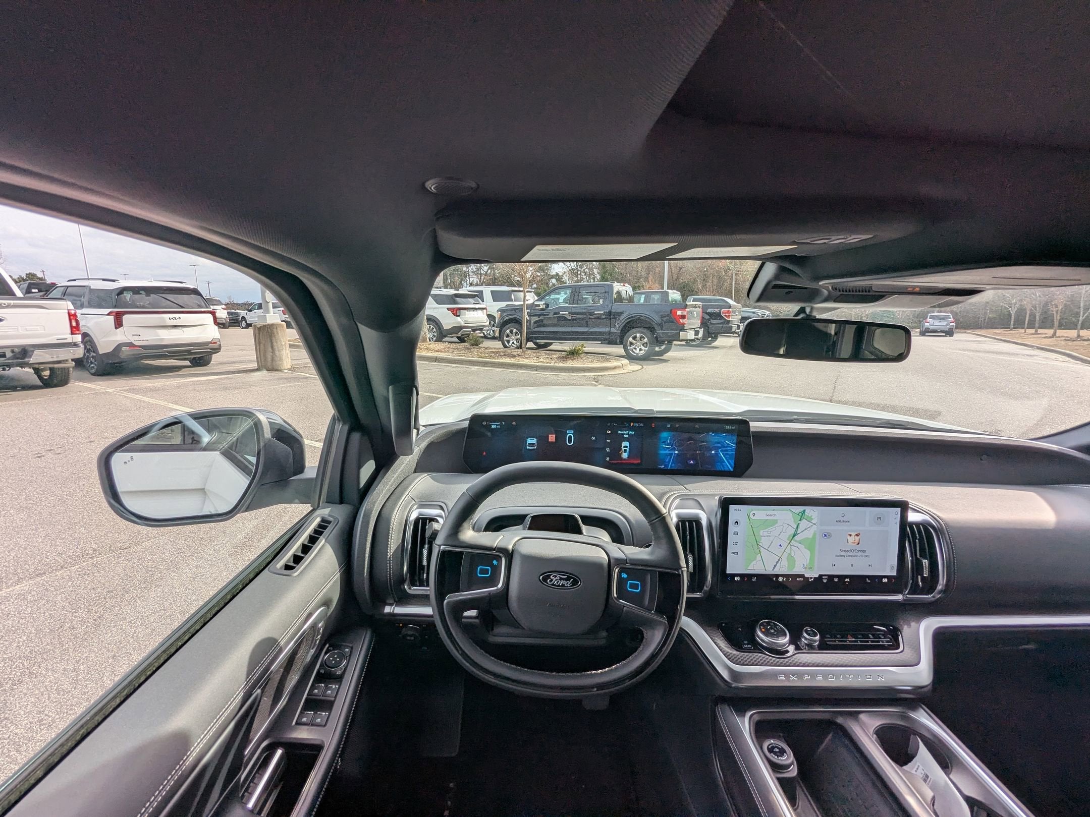 2025 Ford Expedition Platinum