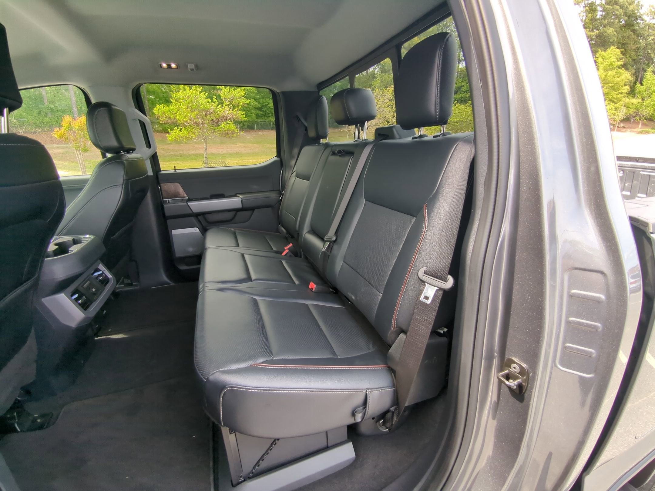 2024 Ford Super Duty F-250 SRW LARIAT