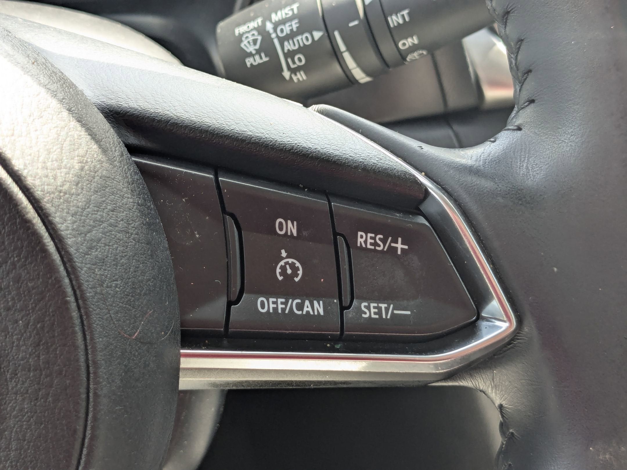 2017 Mazda Mazda3 5-Door Touring 2.5