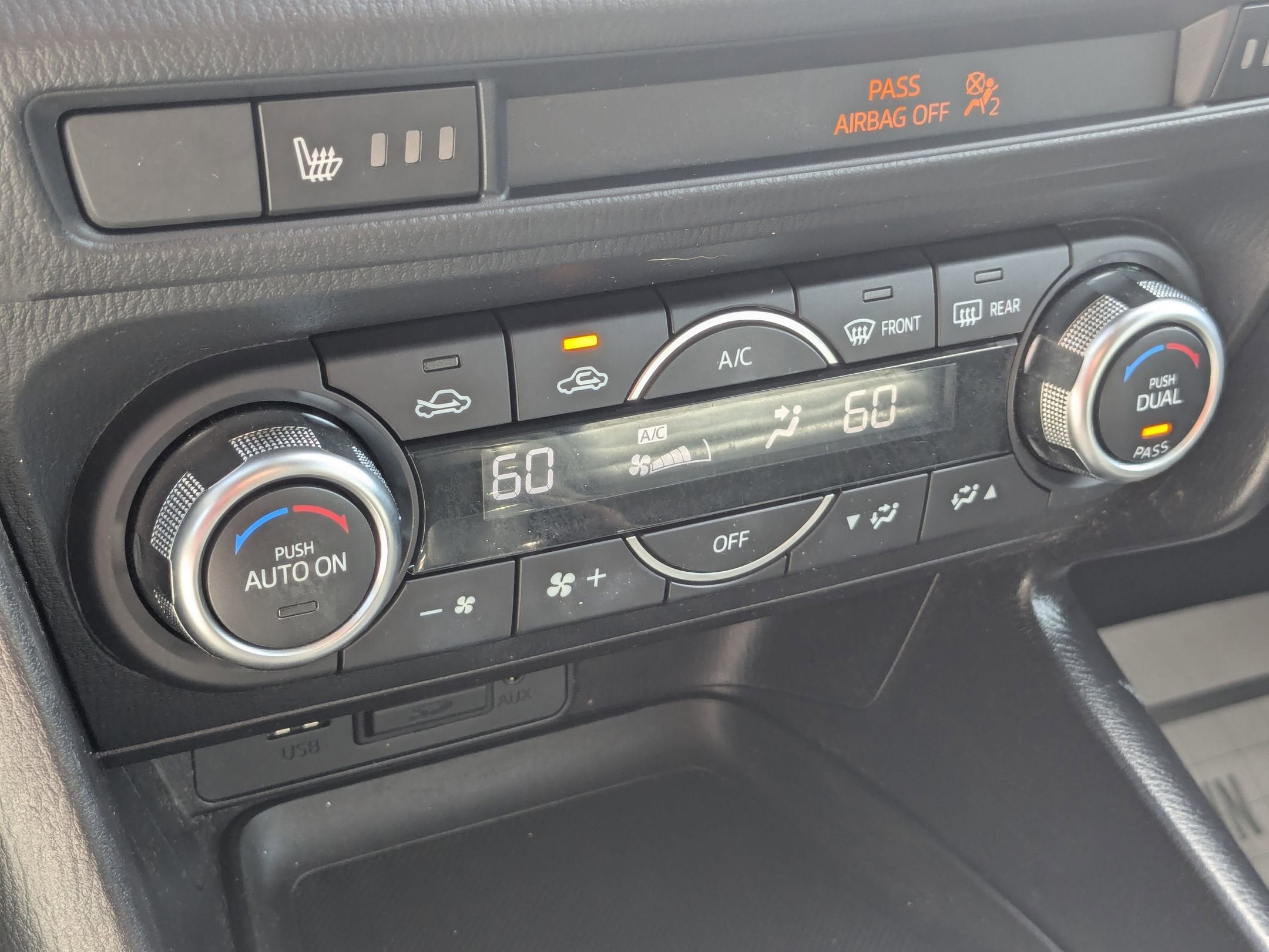 2017 Mazda Mazda3 5-Door Touring 2.5