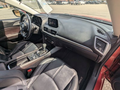 2017 Mazda Mazda3 5-Door Touring 2.5