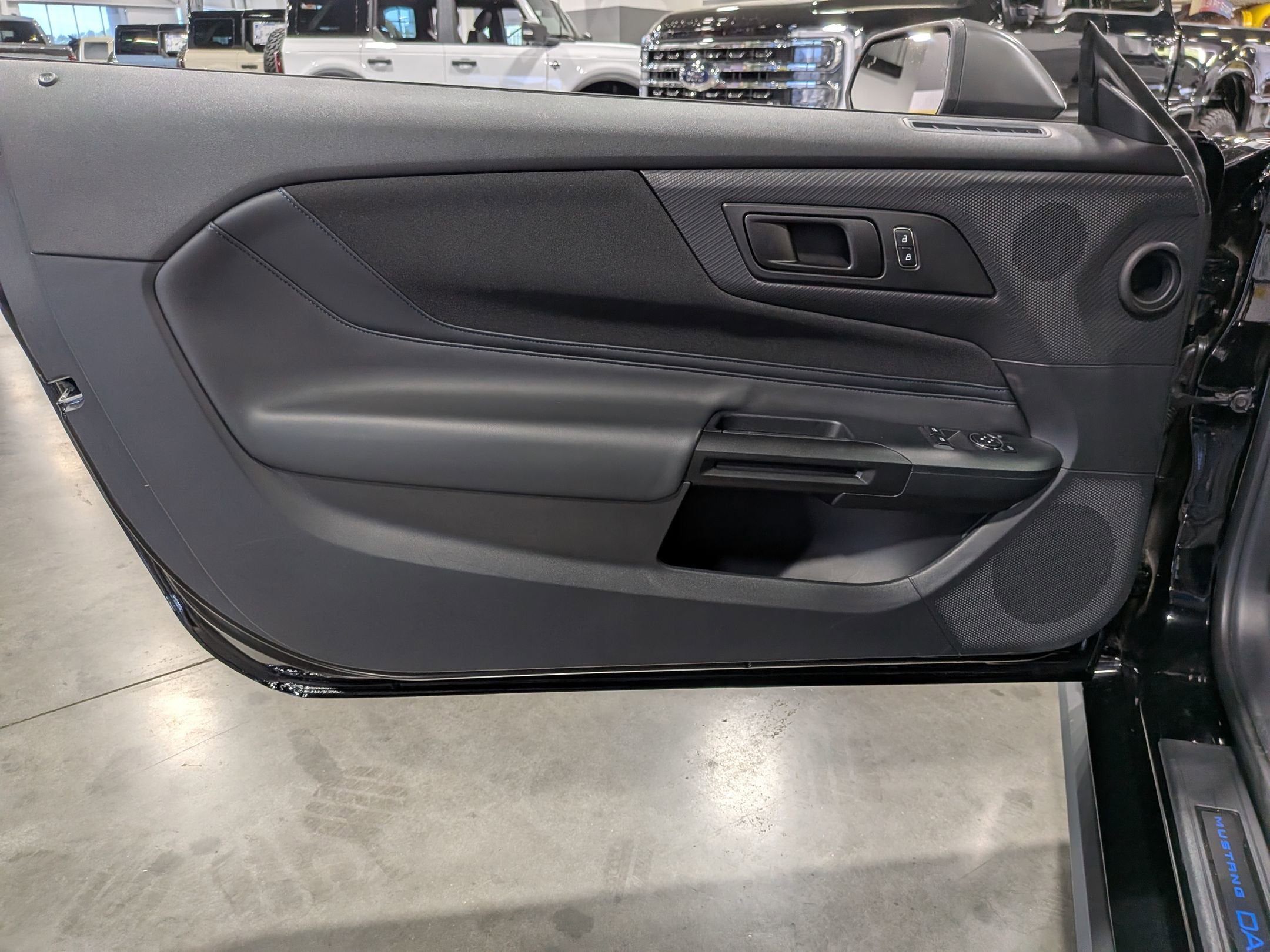 2025 Ford Mustang Dark Horse