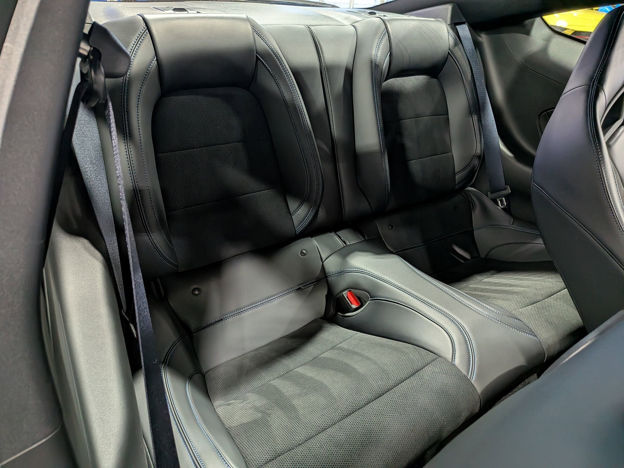 2025 Ford Mustang Dark Horse