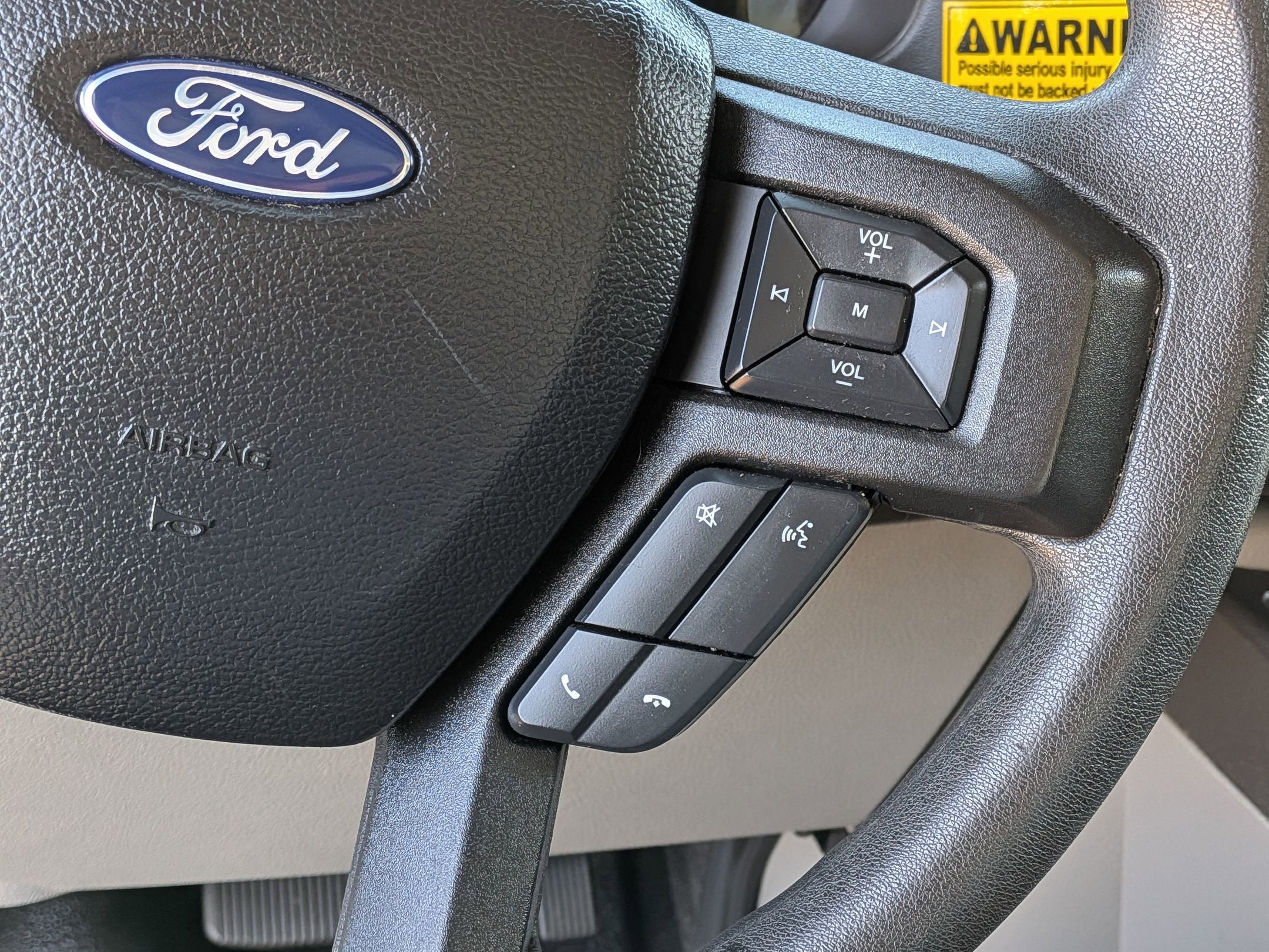 2024 Ford E-Series Cutaway Base