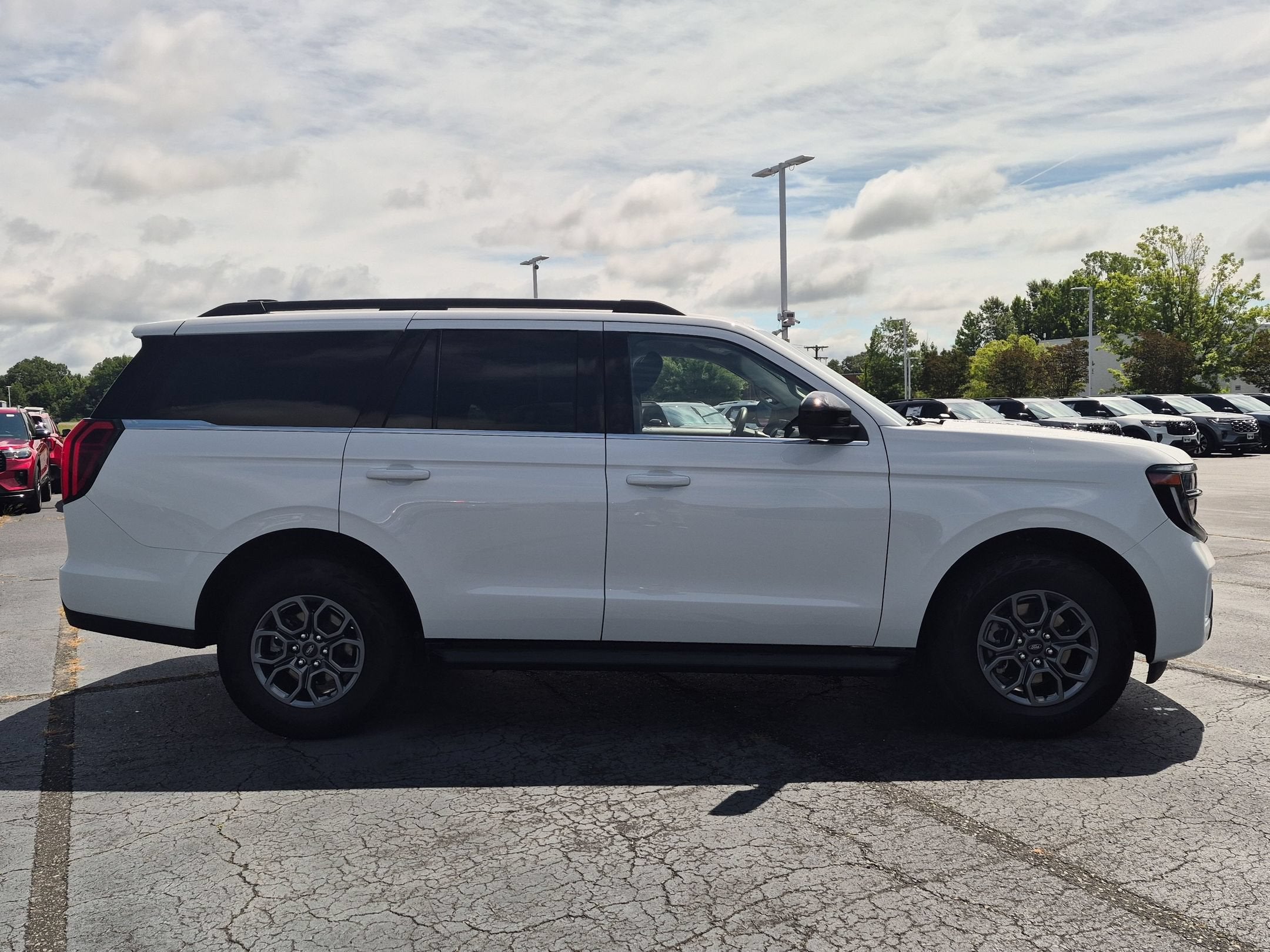 2025 Ford Expedition Active