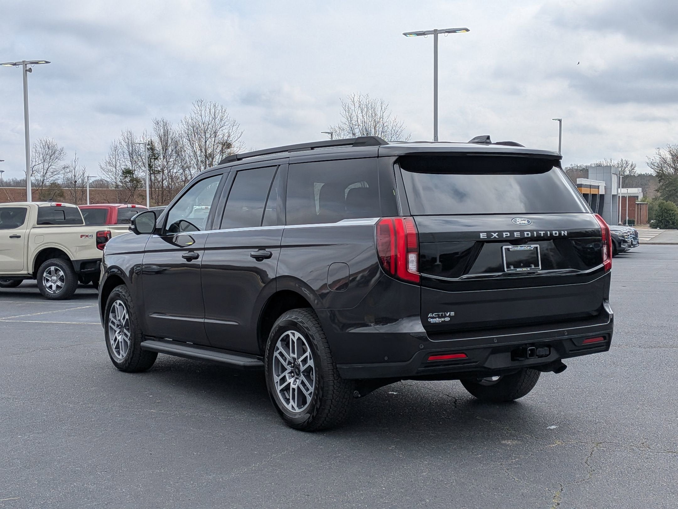 2025 Ford Expedition Active