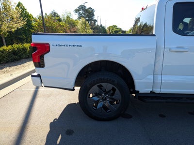 2025 Ford F-150 Lightning Flash