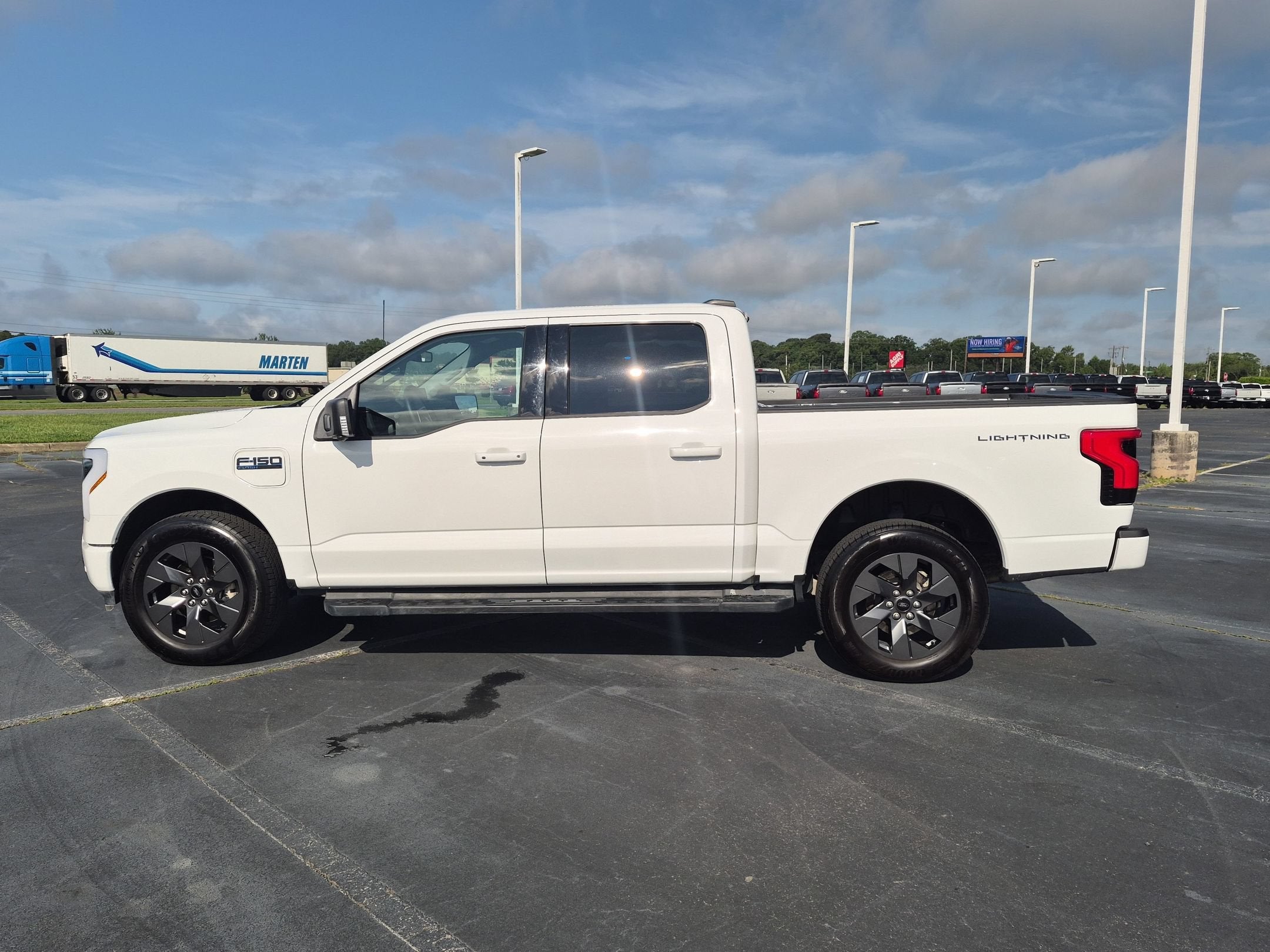 2025 Ford F-150 Lightning Flash
