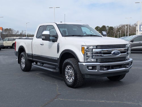 2017 Ford Super Duty F-250 SRW Lariat