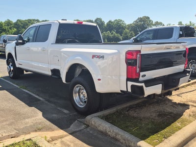 2025 Ford Super Duty F-350 DRW Platinum