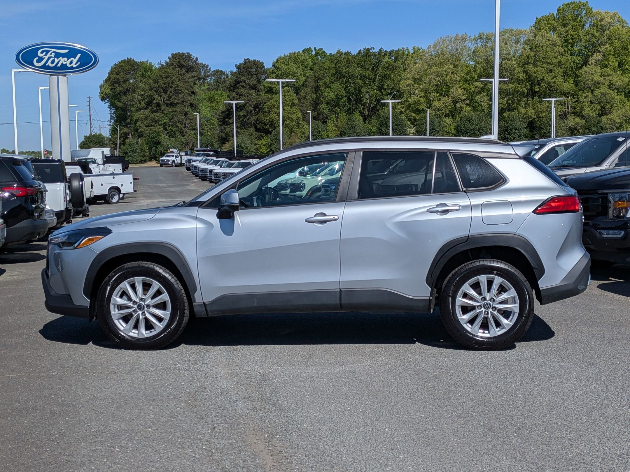 2022 Toyota Corolla Cross LE