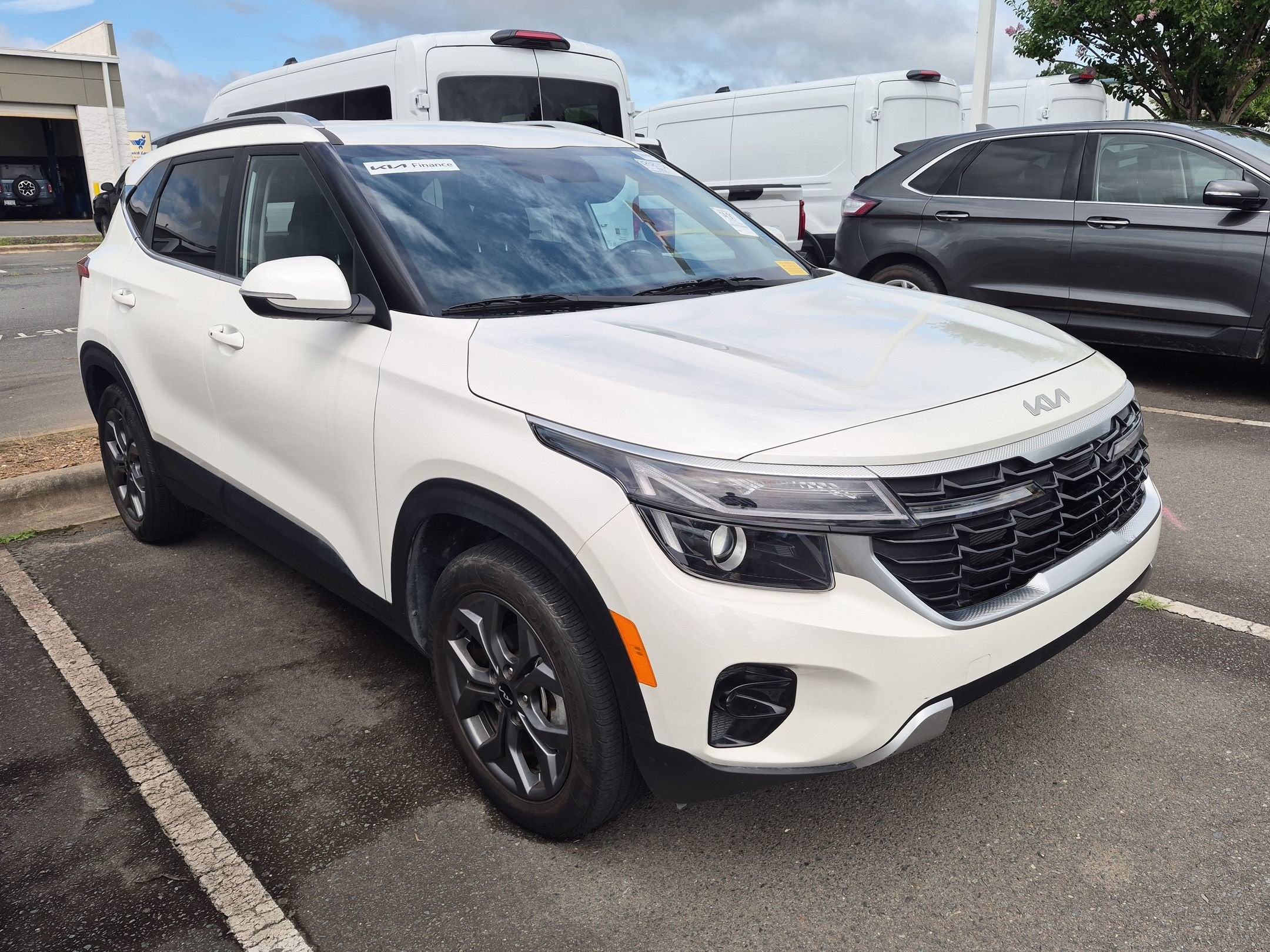2024 Kia Seltos S