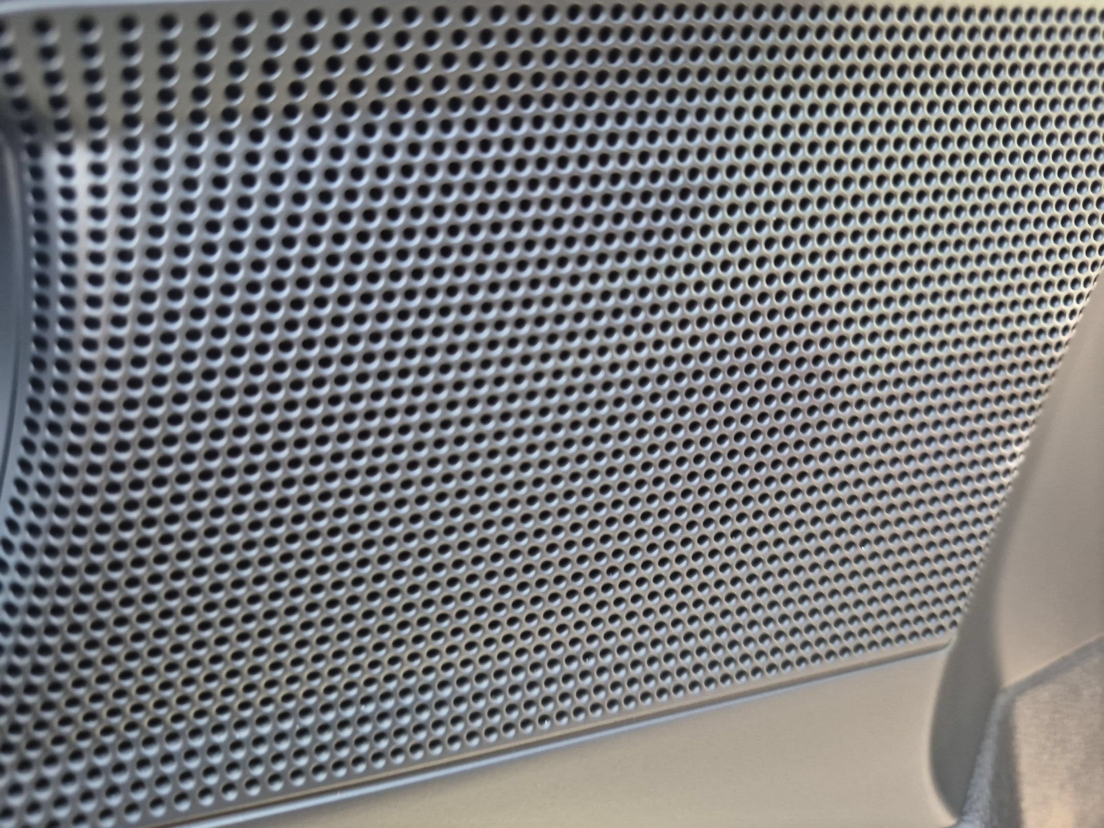 2025 Volvo XC40 Core Bright Theme