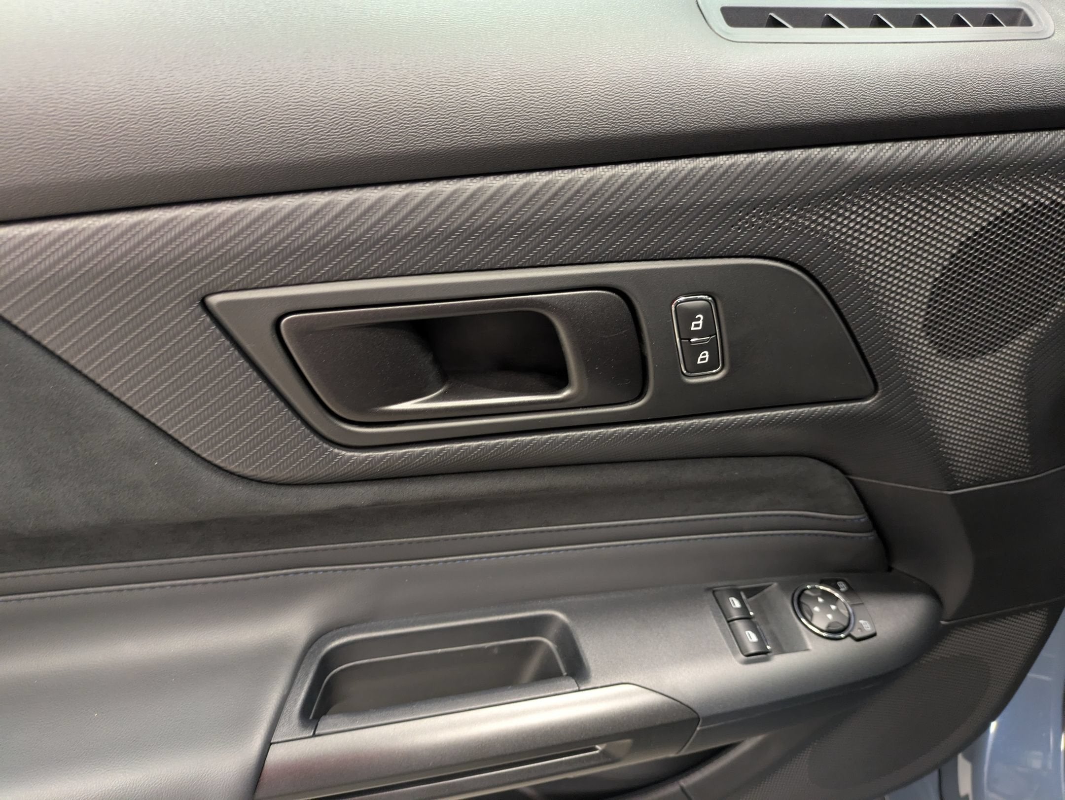 2024 Ford Mustang Dark Horse