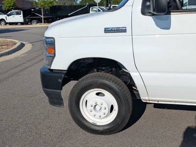 2024 Ford E-Series Cutaway Base