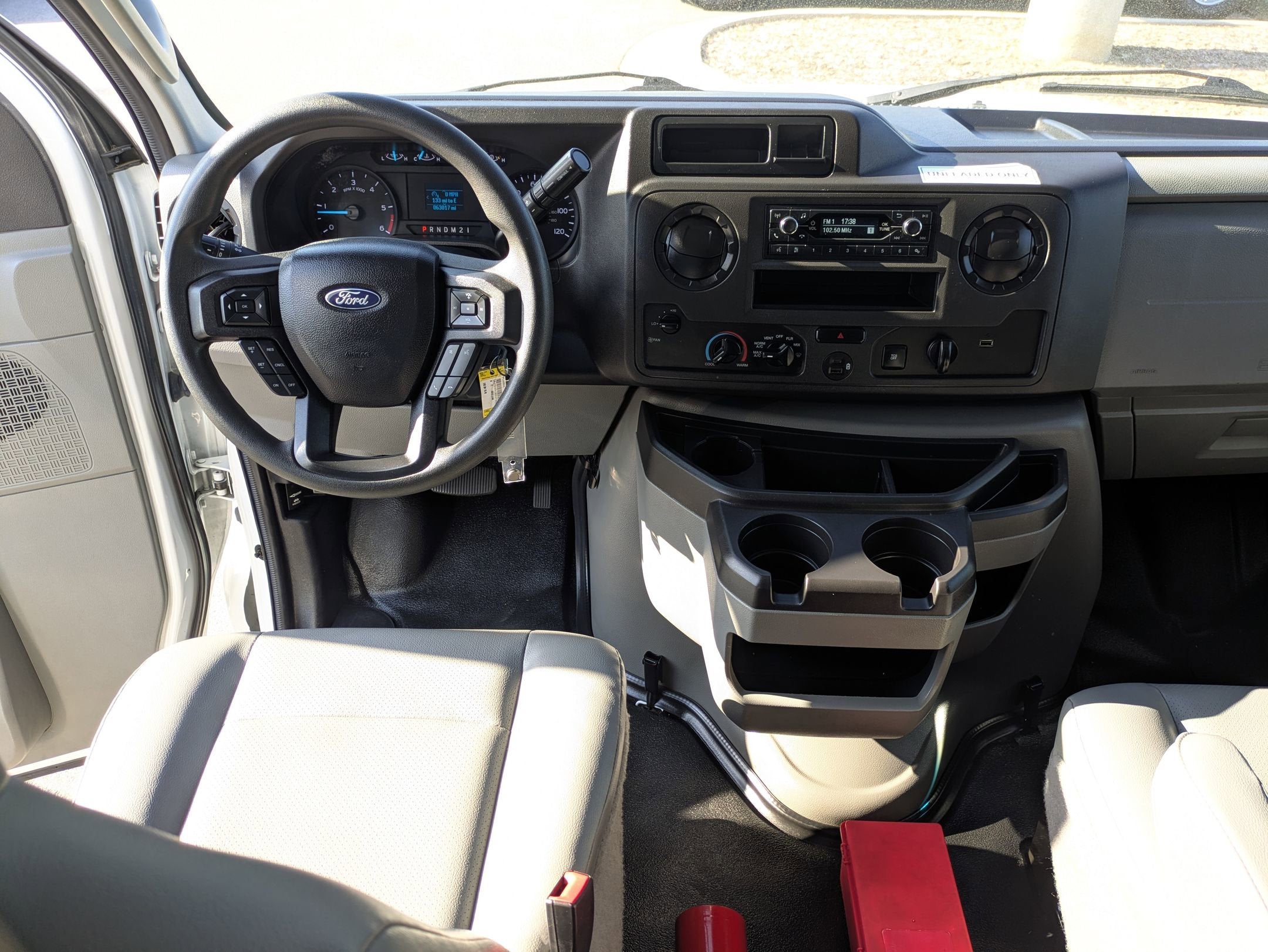 2024 Ford E-Series Cutaway Base