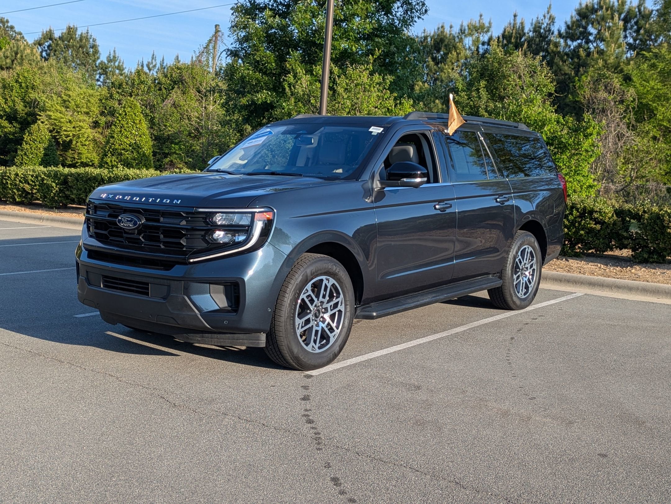 2025 Ford Expedition Max Active