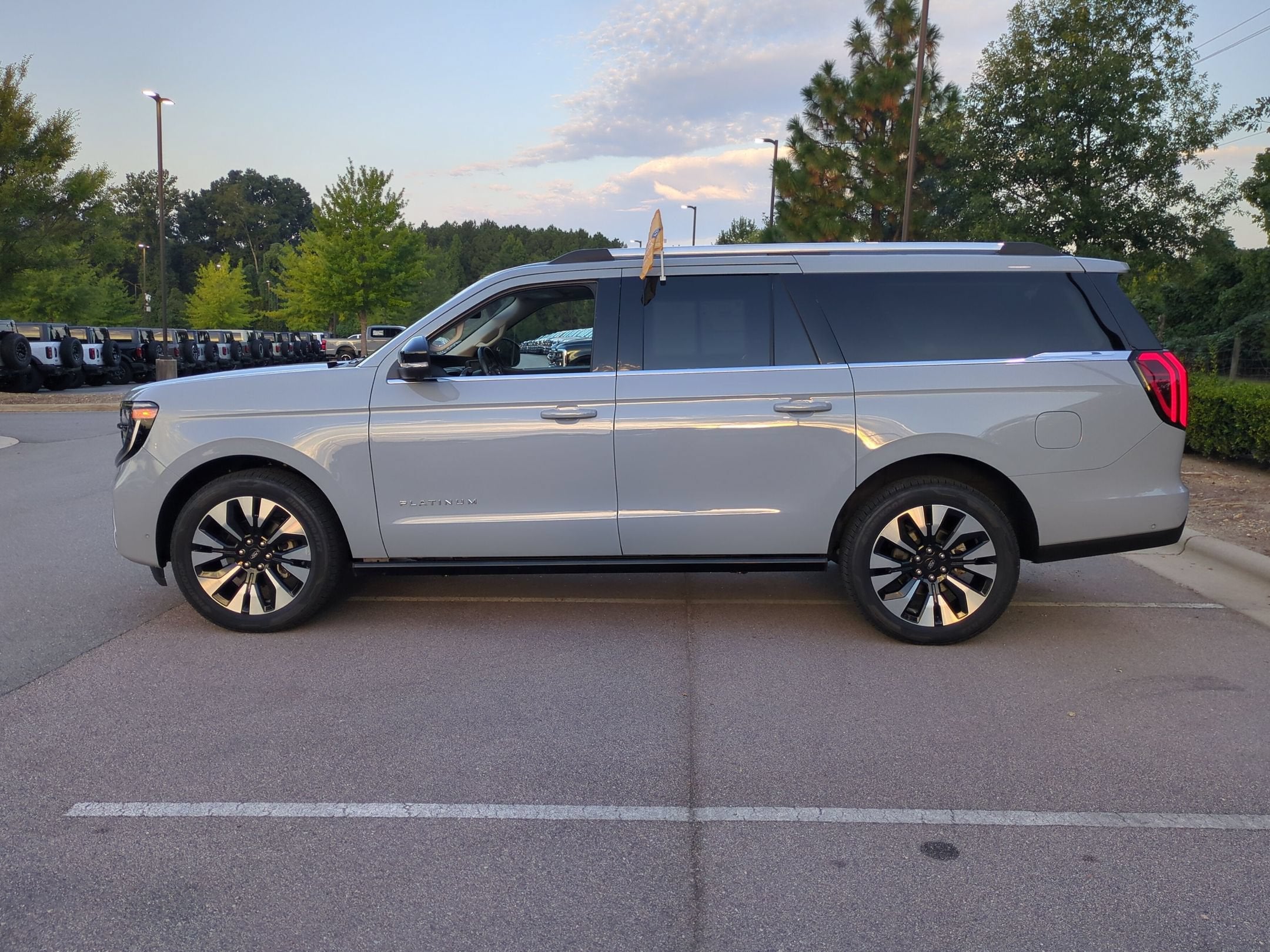 2025 Ford Expedition Max Platinum