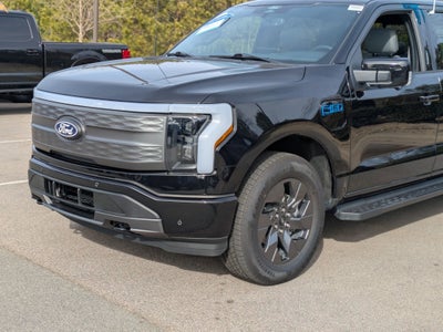 2025 Ford F-150 Lightning LARIAT