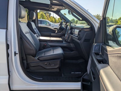 2025 Ford F-150 Lightning LARIAT