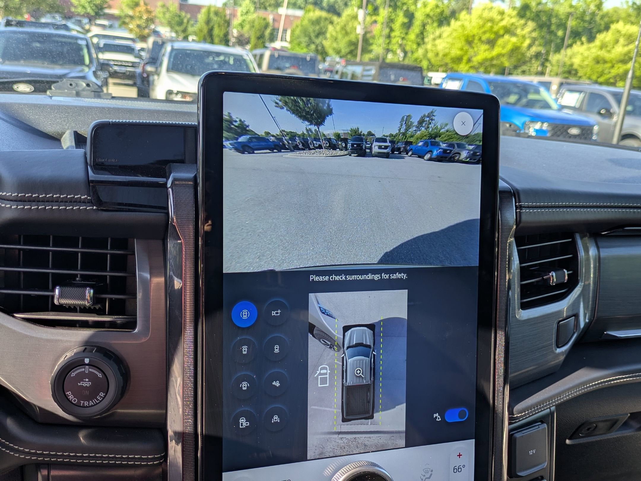 2025 Ford F-150 Lightning Platinum