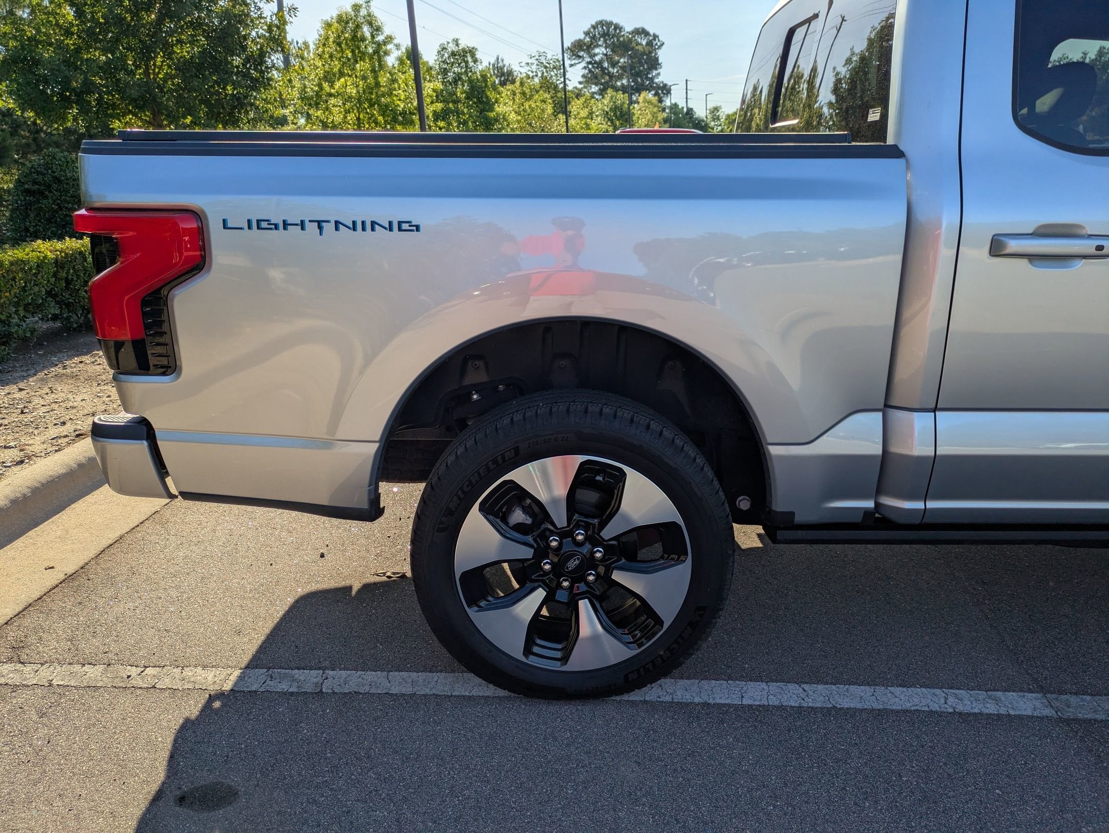 2025 Ford F-150 Lightning Platinum