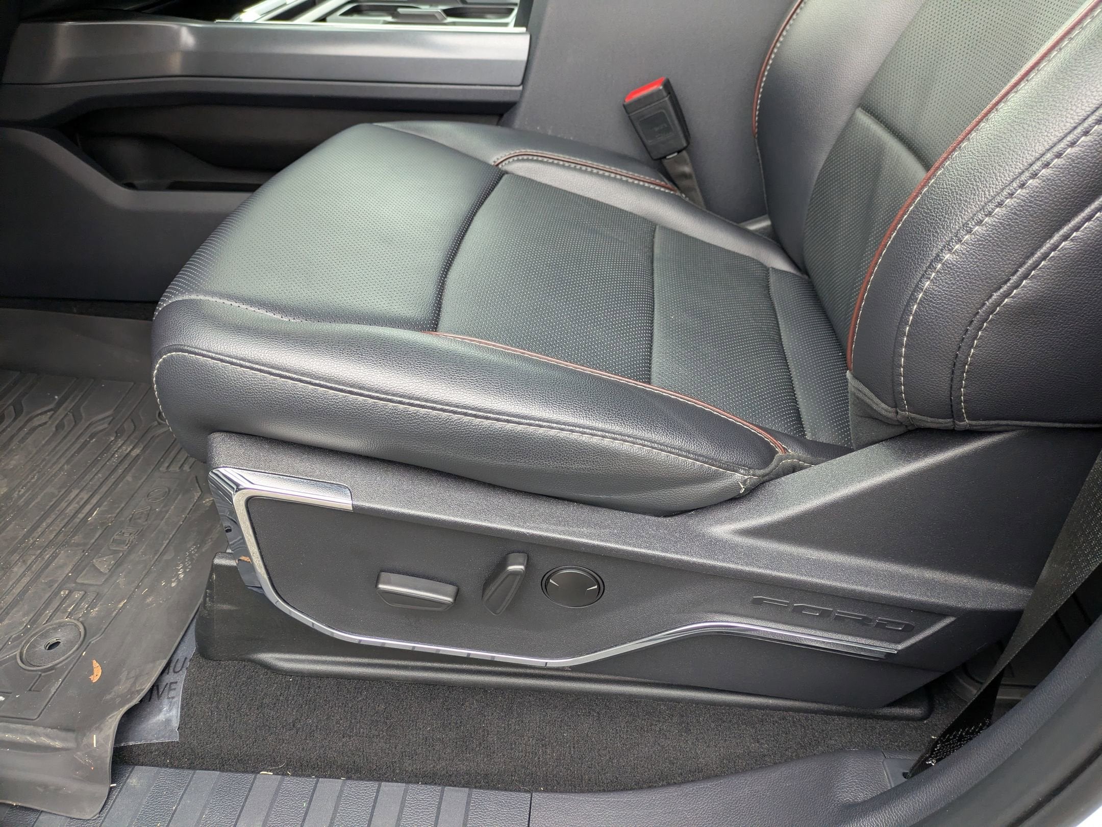 2024 Ford Super Duty F-250 SRW LARIAT