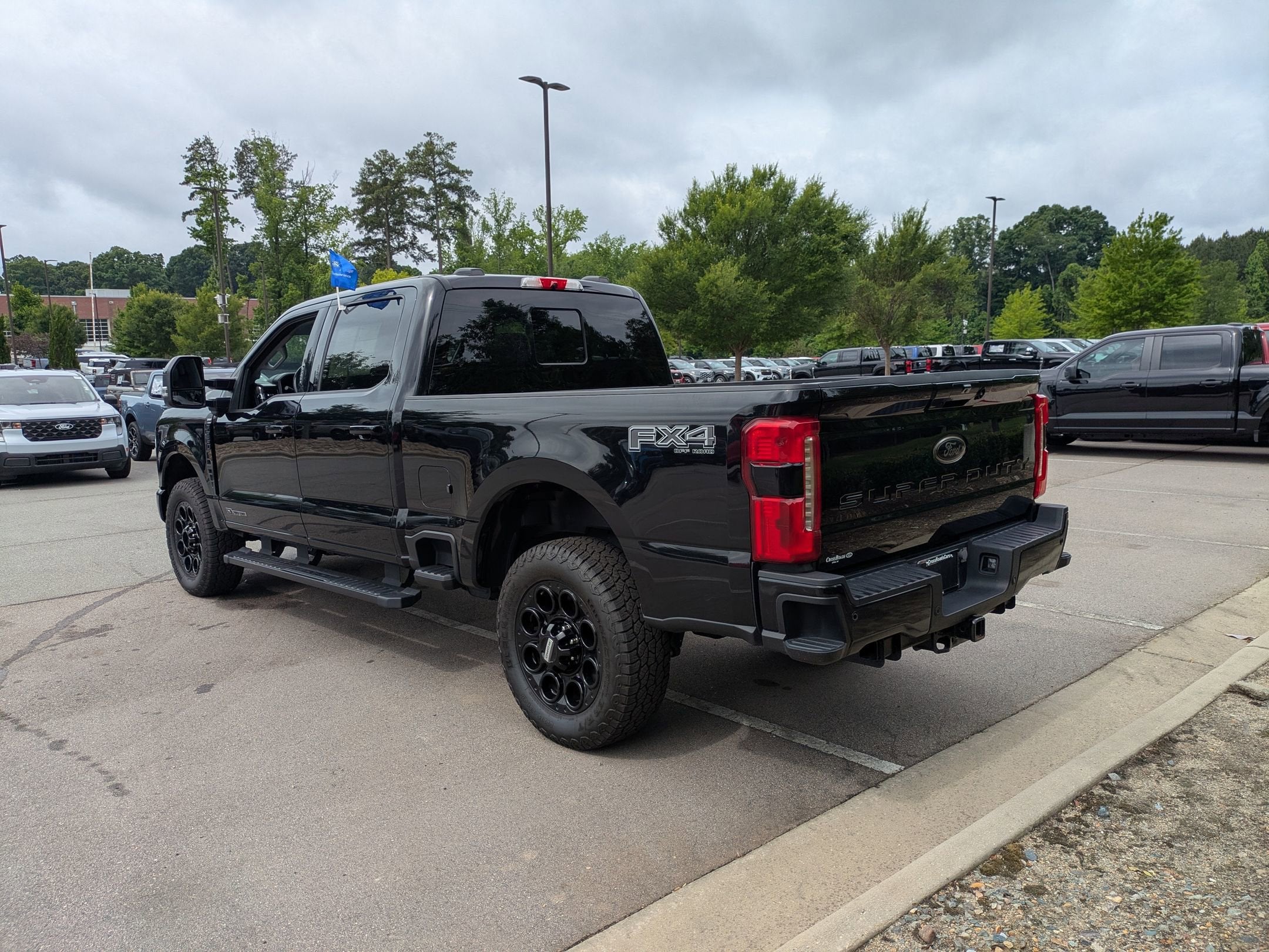 2023 Ford Super Duty F-250 SRW LARIAT