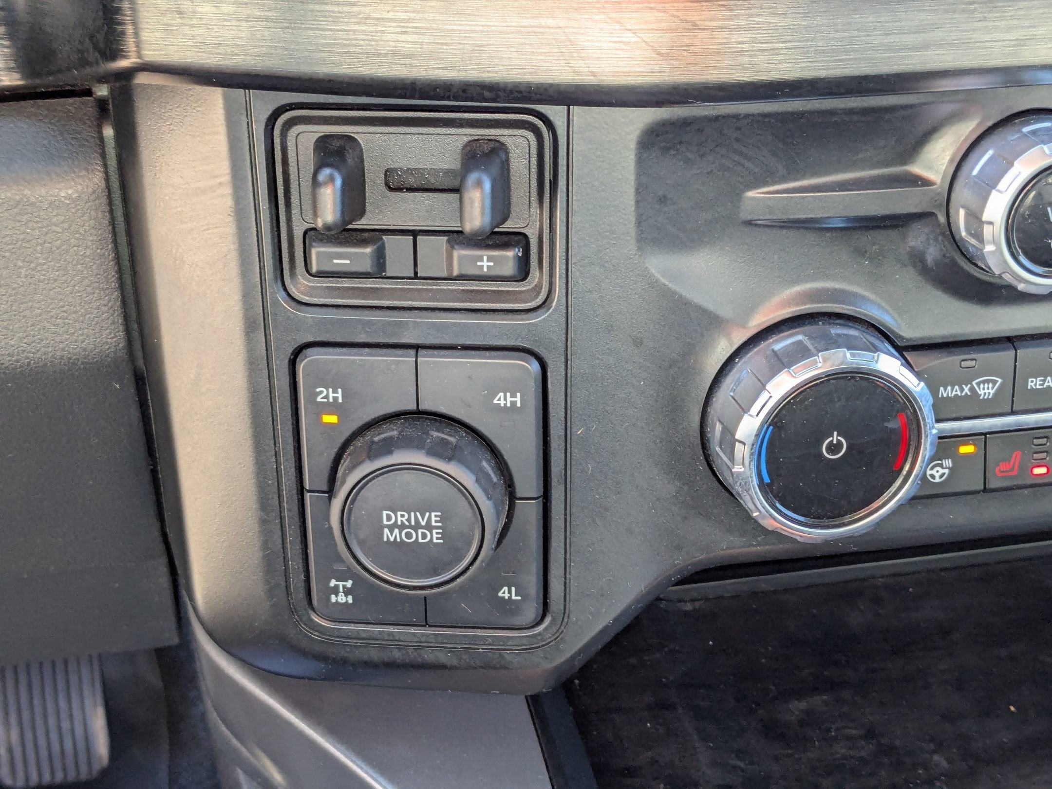 2024 Ford Super Duty F-350 SRW LARIAT