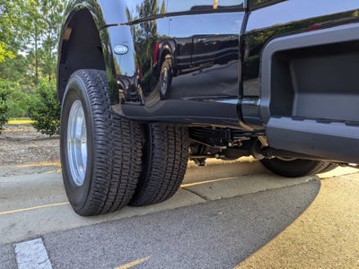 2026 Ford Super Duty F-350 DRW LARIAT
