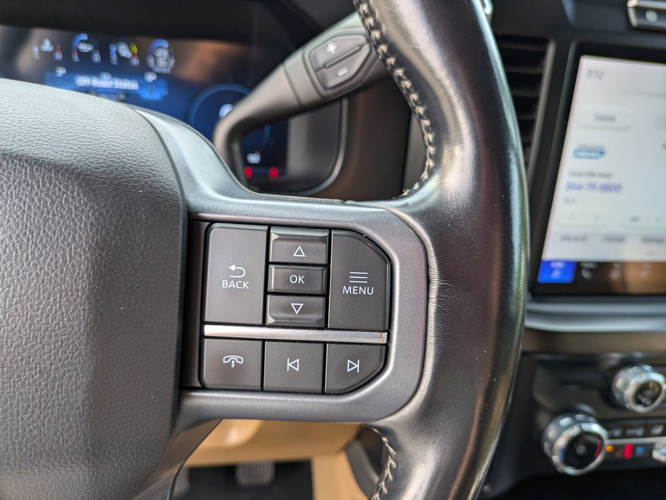 2023 Ford Super Duty F-350 DRW LARIAT