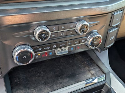 2023 Ford Super Duty F-350 DRW LARIAT