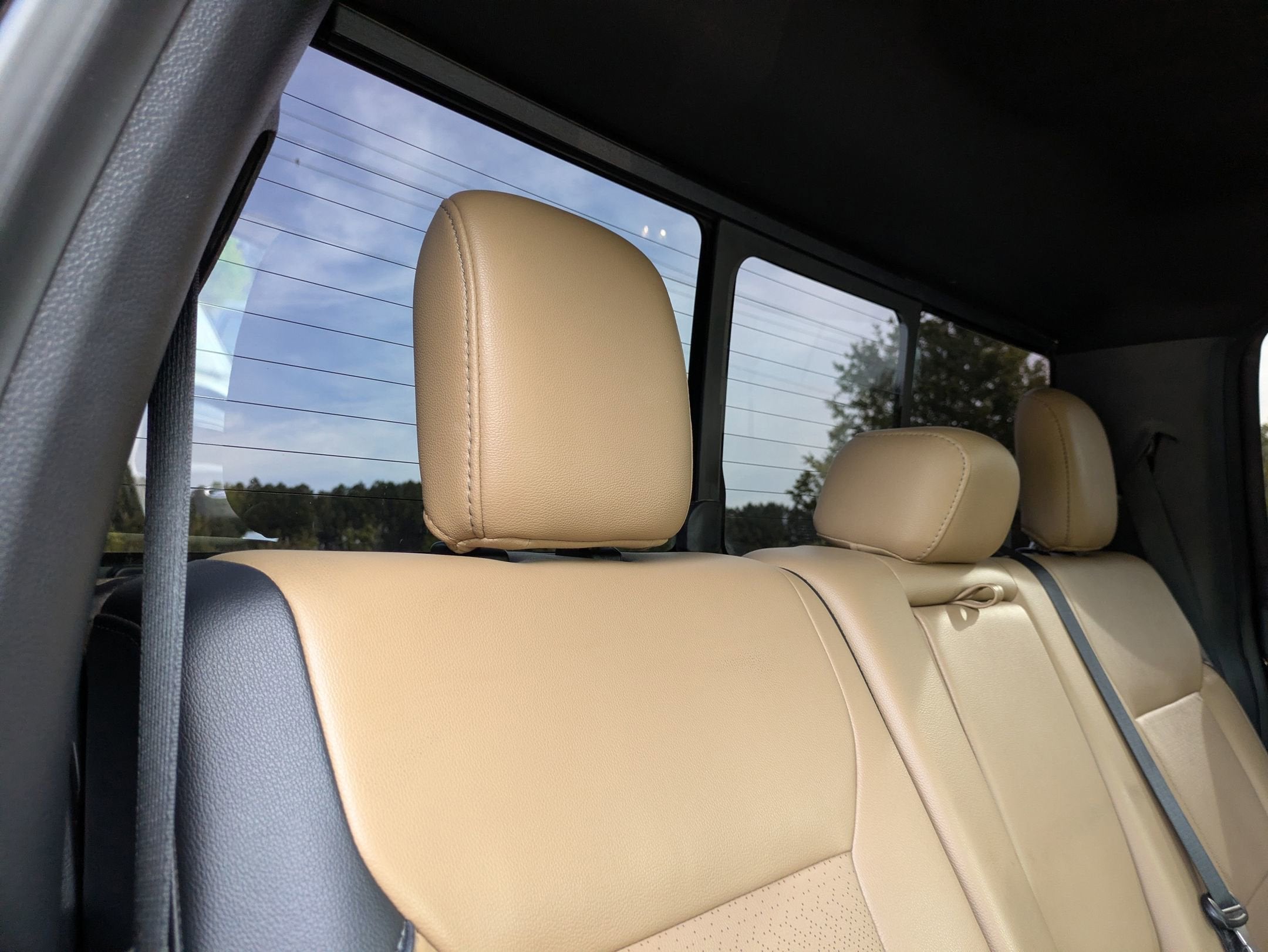 2023 Ford Super Duty F-350 DRW LARIAT