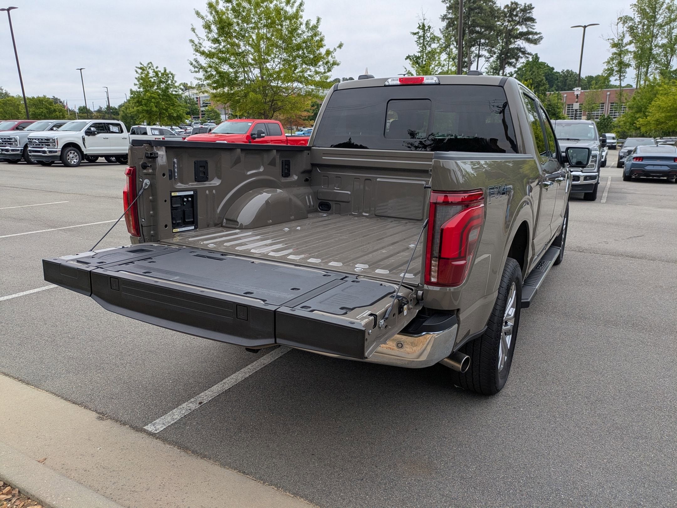 2025 Ford F-150 LARIAT