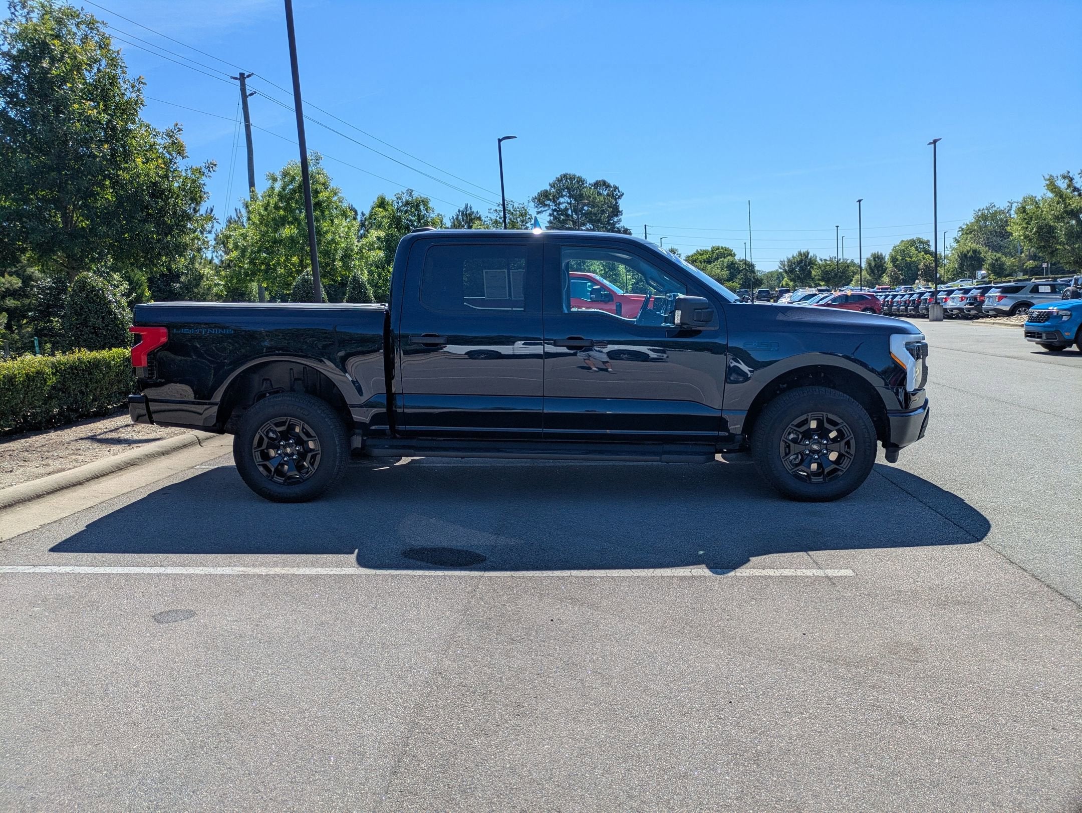 2025 Ford F-150 Lightning XLT