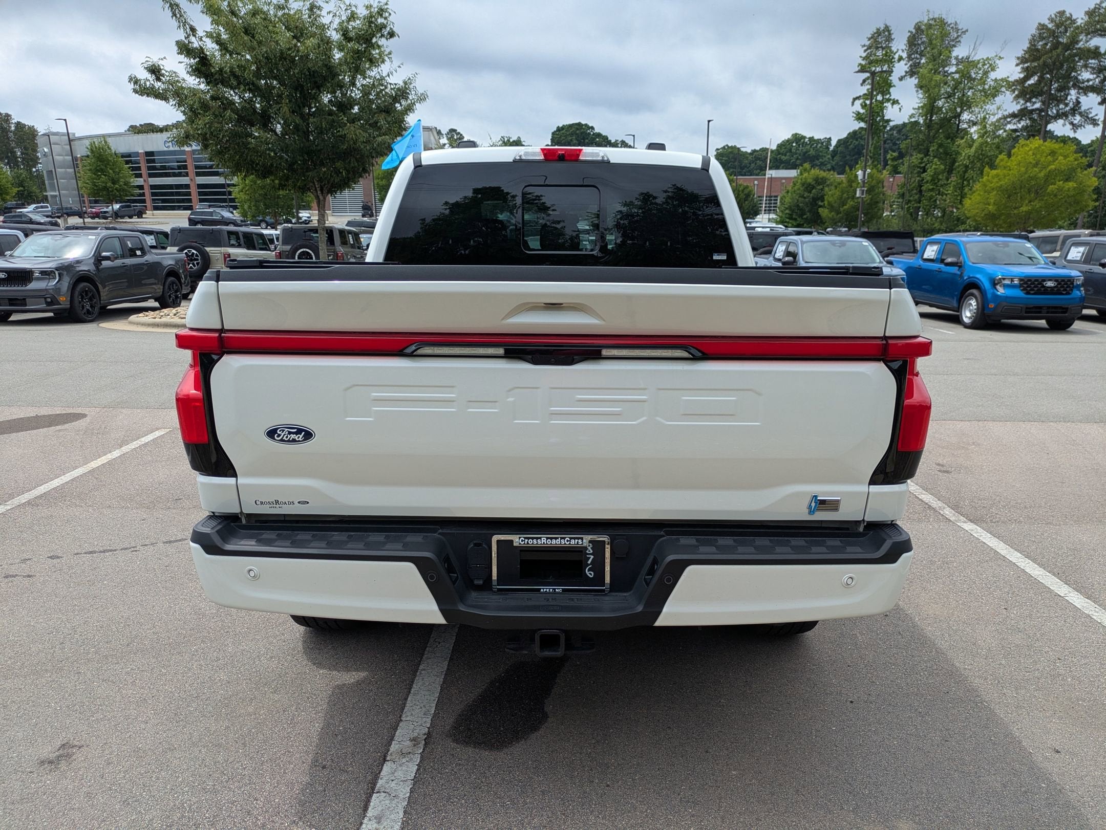 2025 Ford F-150 Lightning LARIAT