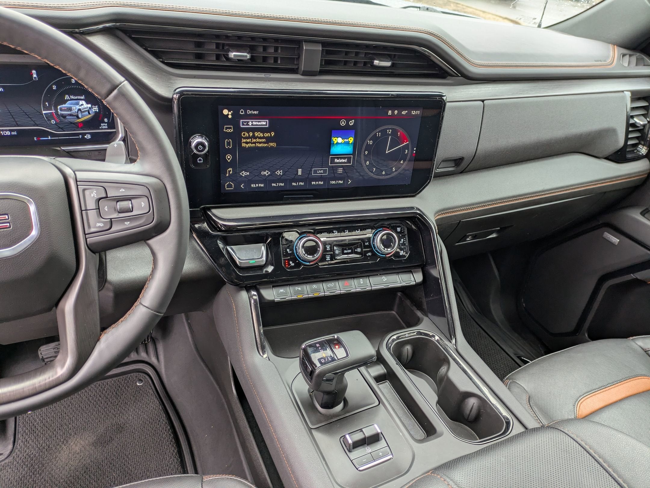 2024 GMC Sierra 1500 AT4