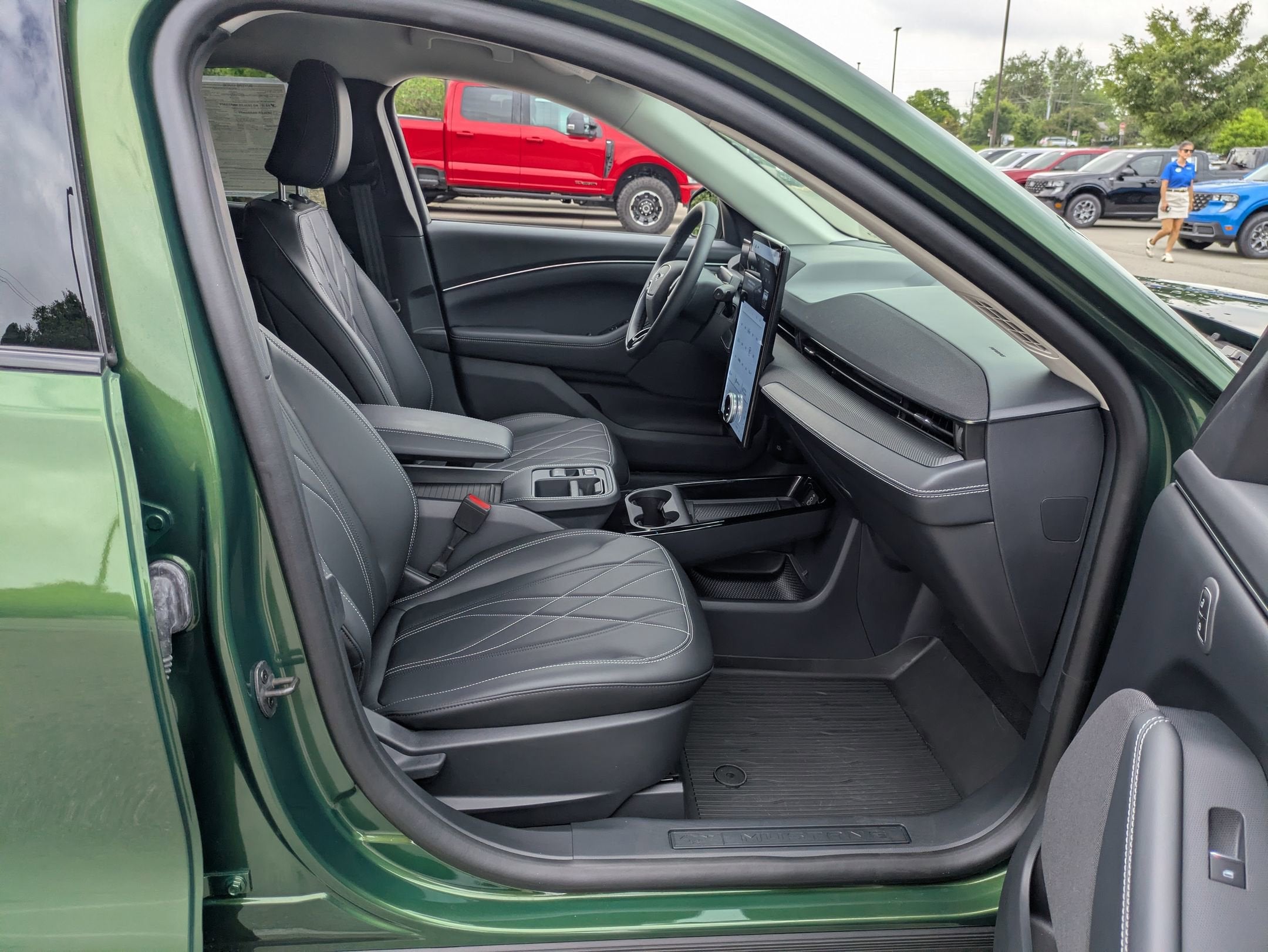 2025 Ford Mustang Mach-E Select