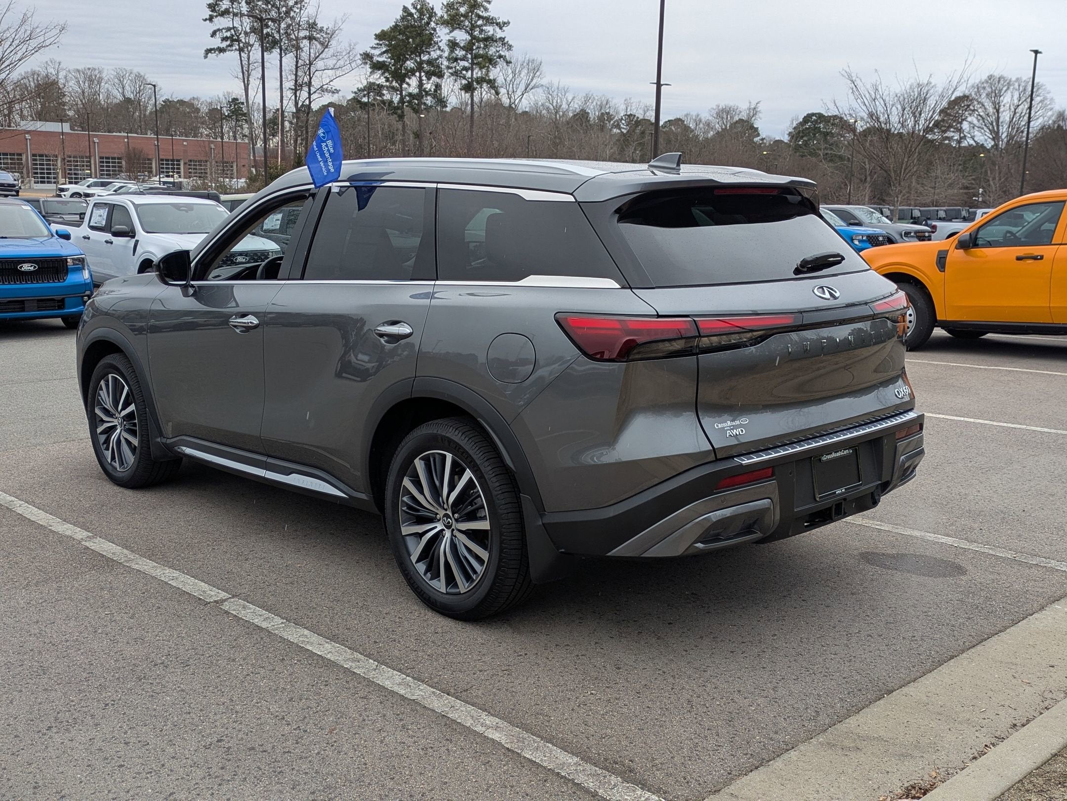 2023 INFINITI QX60 SENSORY