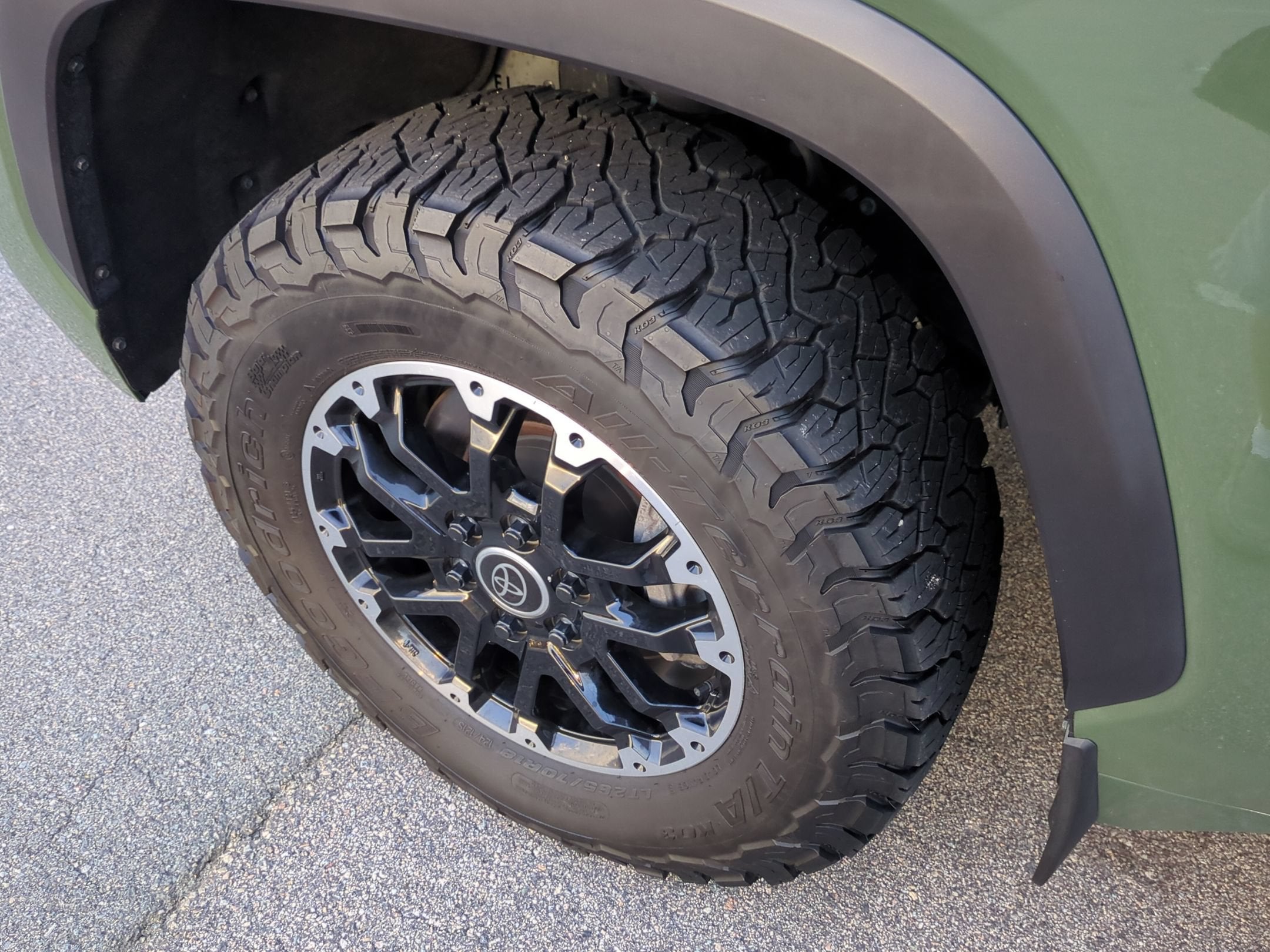 2023 Toyota Tundra 4WD SR5