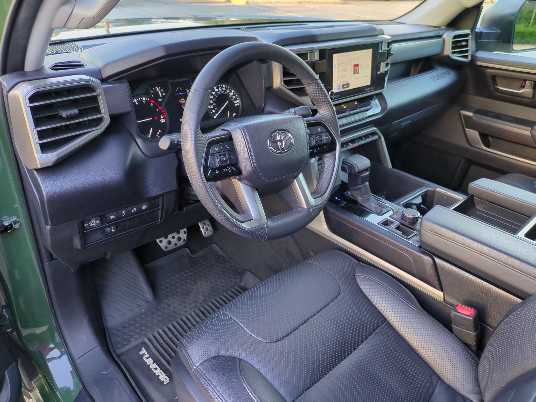 2023 Toyota Tundra 4WD SR5