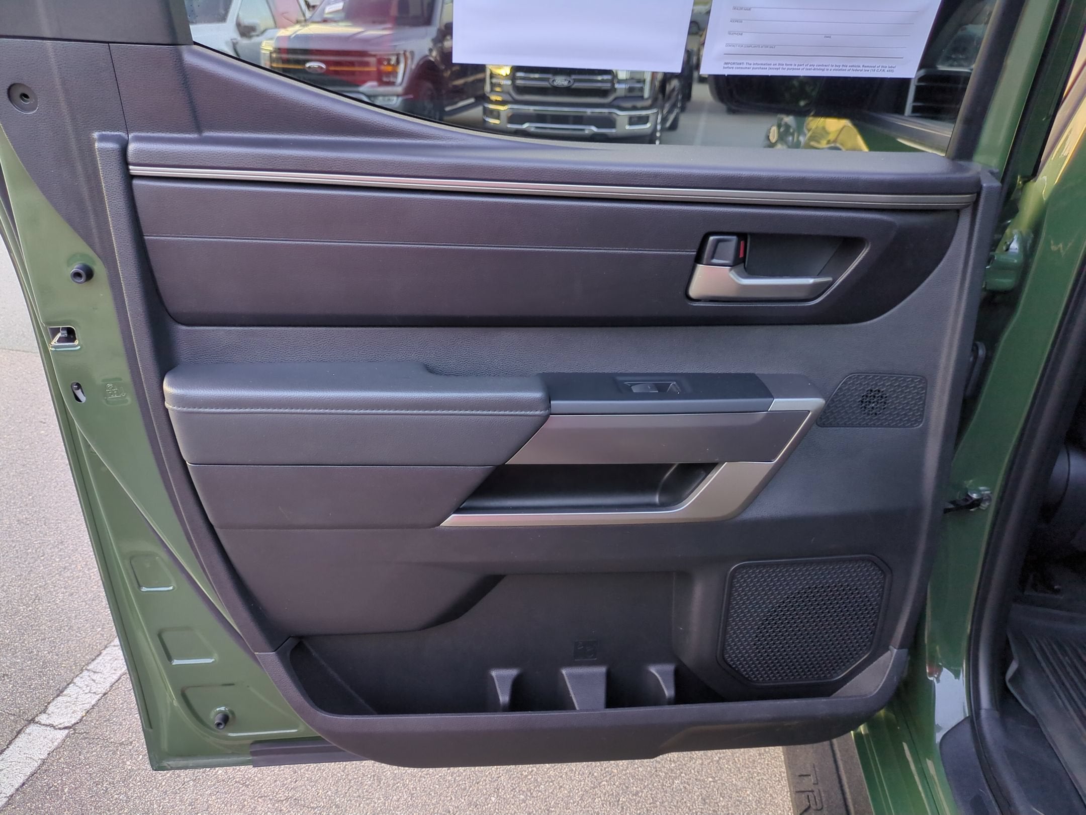 2023 Toyota Tundra 4WD SR5