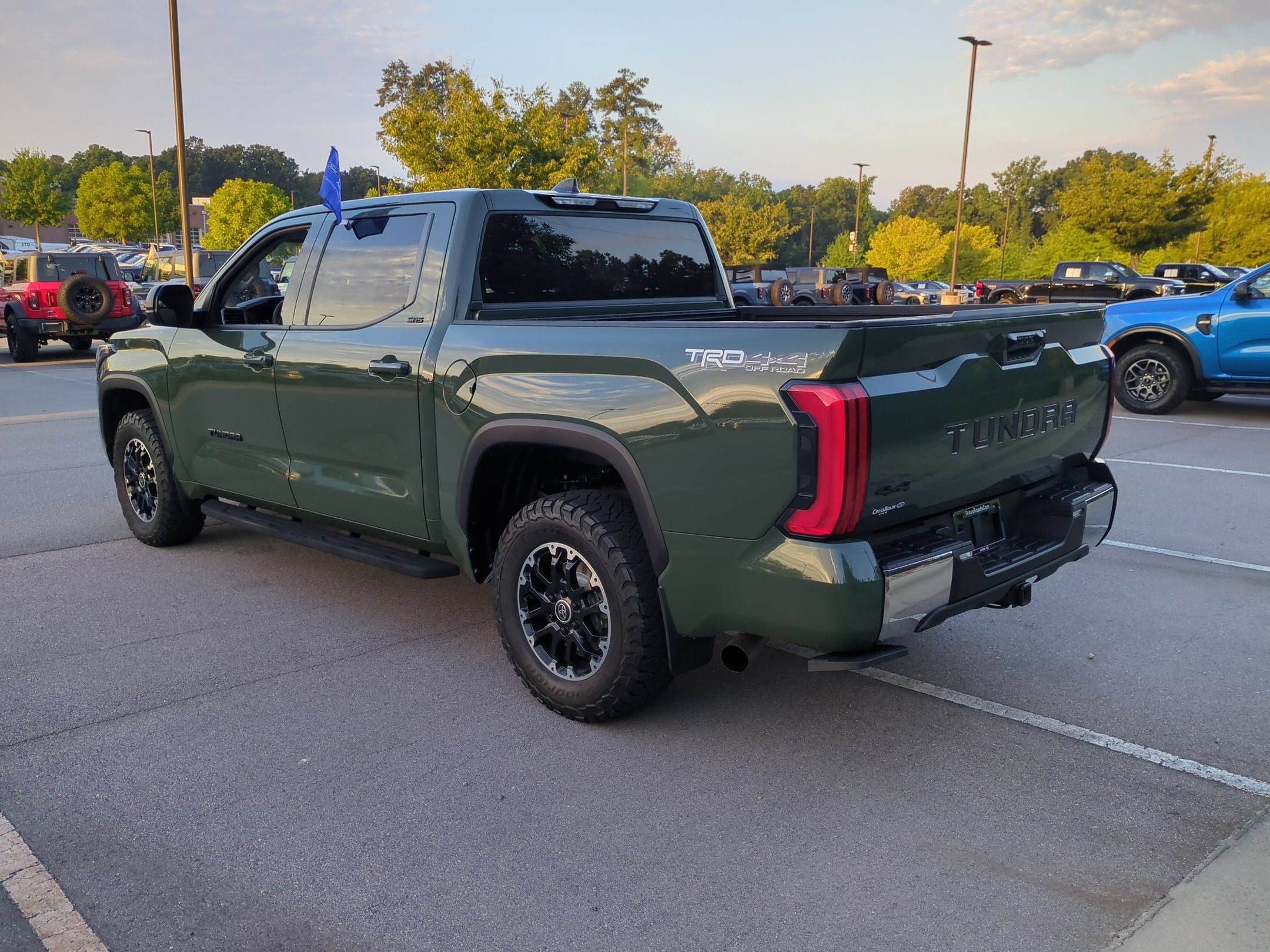 2023 Toyota Tundra 4WD SR5
