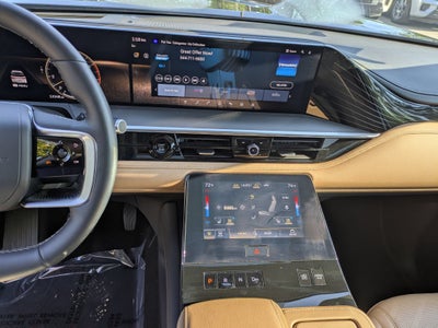 2025 INFINITI QX80 LUXE